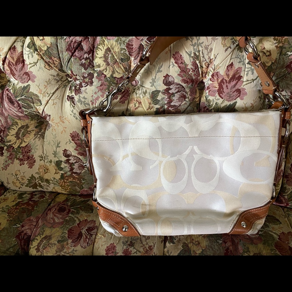 Coach shoulder purse